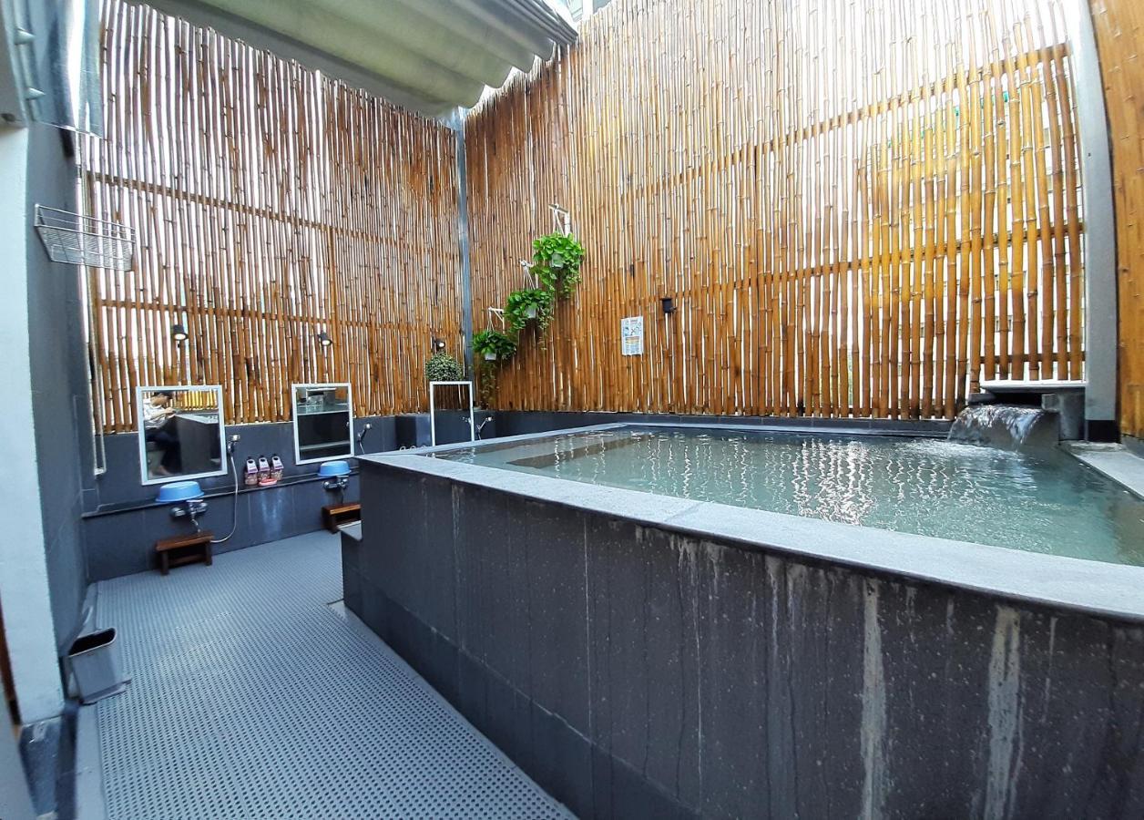 Azumaya Hotel Le Thanh Ton Хошимин Экстерьер фото