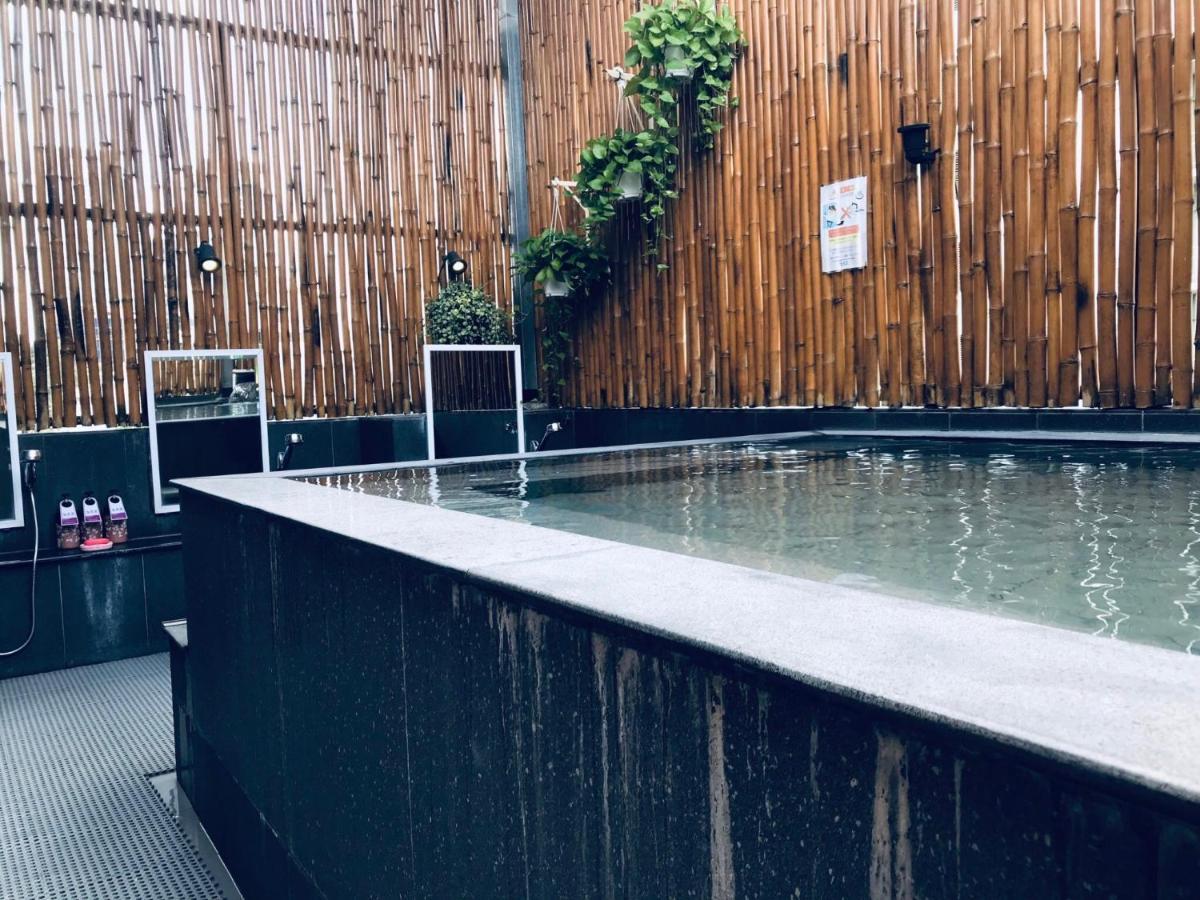 Azumaya Hotel Le Thanh Ton Хошимин Экстерьер фото